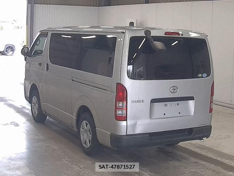 Toyota HIACE VAN 2019-06 7491009-2