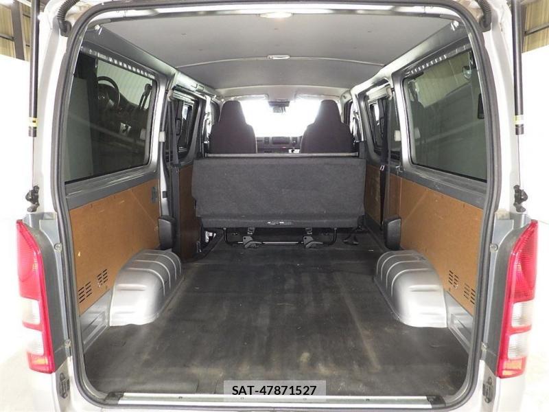 Toyota HIACE VAN 2019-06 7491009-4