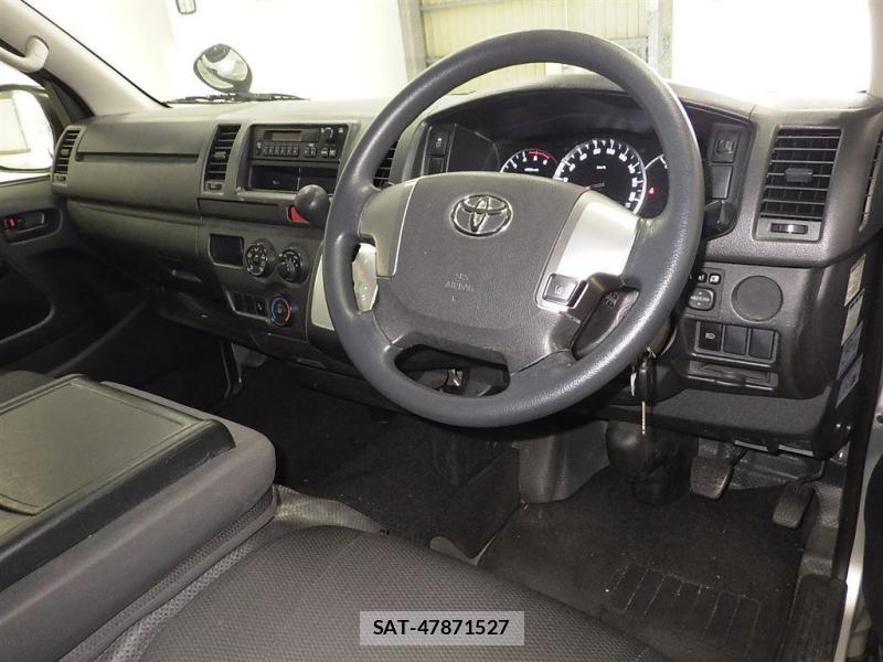 Toyota HIACE VAN 2019-06 7491009-5