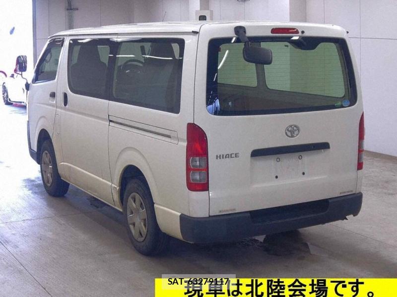 Toyota HIACE VAN 2020-06 7533090-2