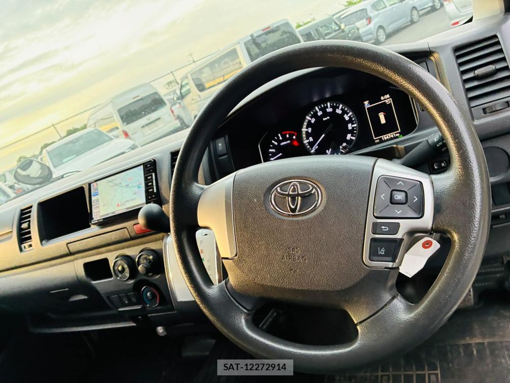Toyota HIACE VAN 2020 7223069-13