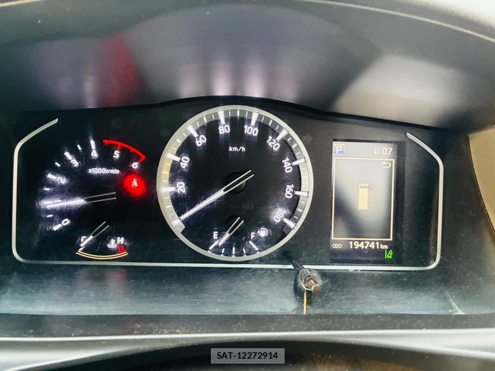Toyota HIACE VAN 2020 7223069-14