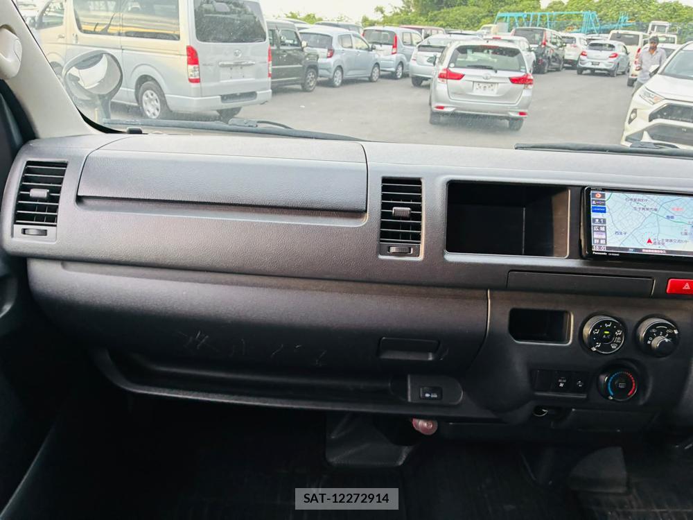 Toyota HIACE VAN 2020 7223069-16