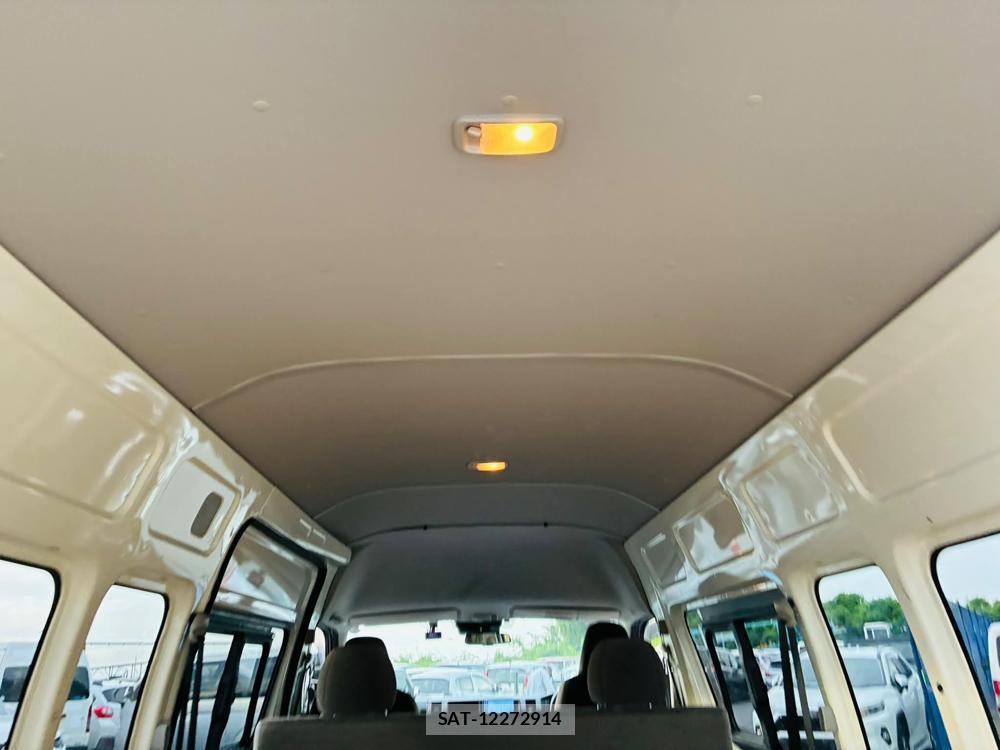Toyota HIACE VAN 2020 7223069-23