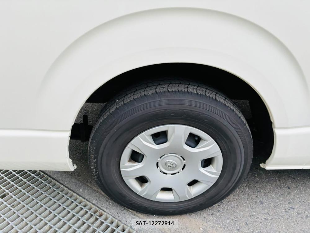 Toyota HIACE VAN 2020 7223069-29