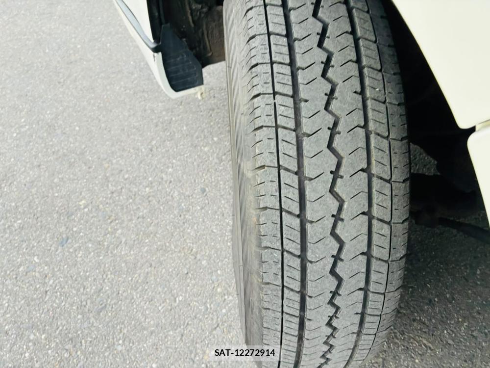 Toyota HIACE VAN 2020 7223069-30