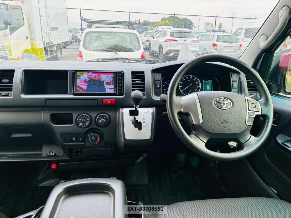 Toyota HIACE VAN 2020-07 8665581-13