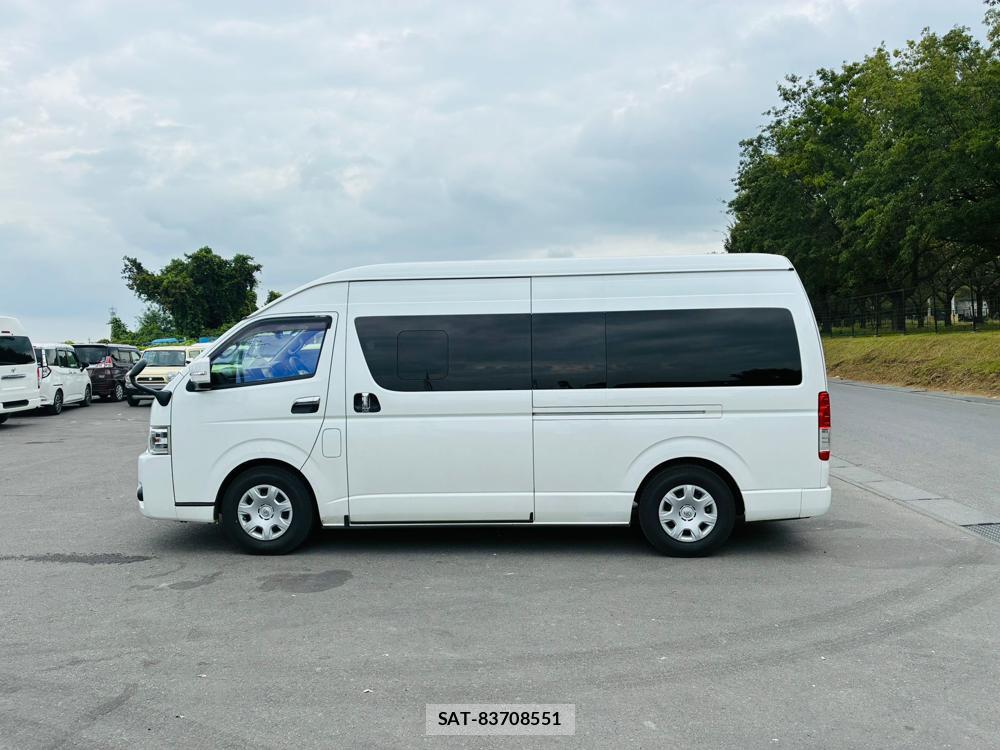 Toyota HIACE VAN 2020-07 8665581-1