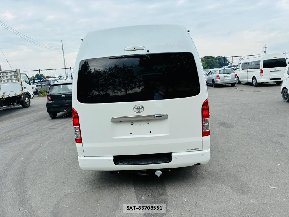 Toyota HIACE VAN 2020-07 8665581-3
