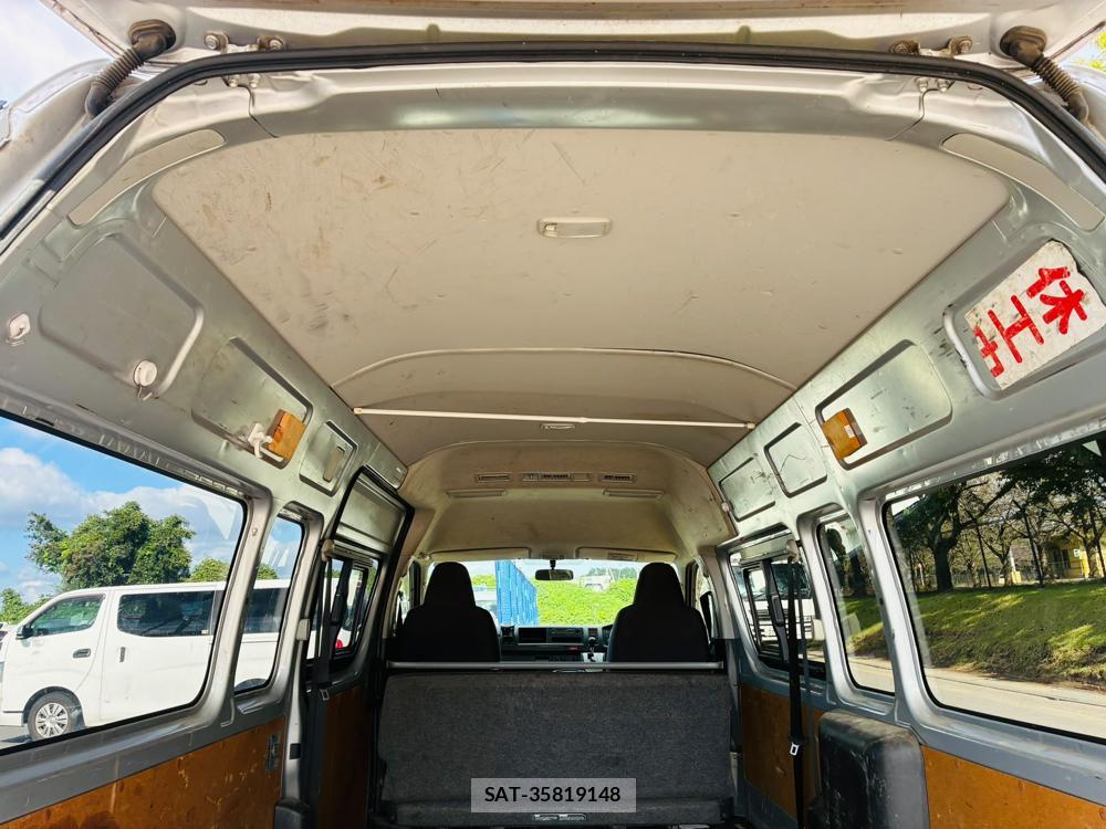 Toyota HIACE VAN 2020-08 8766398-19