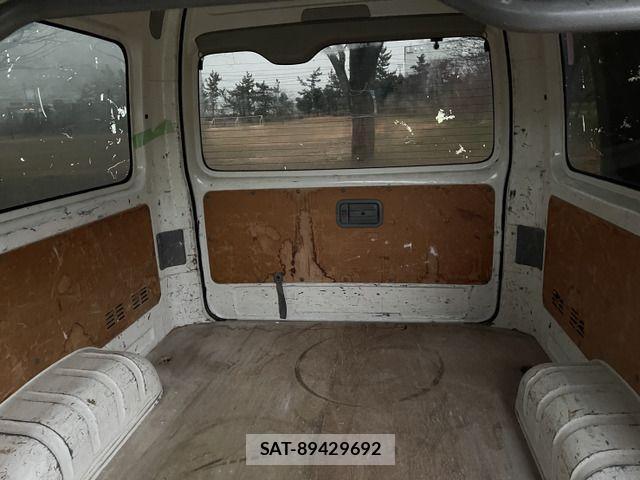 Toyota HIACE VAN 2009-09 529268-9
