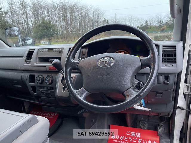 Toyota HIACE VAN 2009-09 529268-6