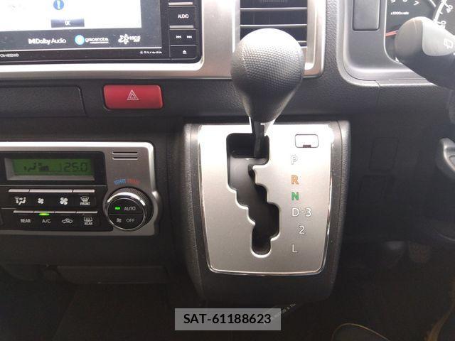 Toyota HIACE VAN 2014-01 768823-13