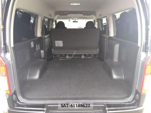Toyota HIACE VAN 2014-01 768823-7
