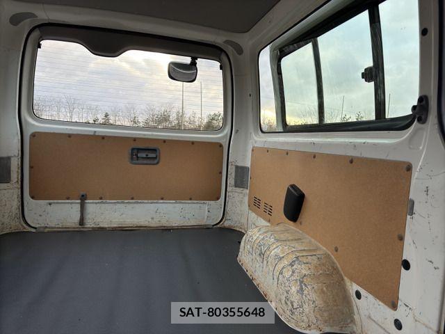 Toyota HIACE VAN 2007-12 788595-17