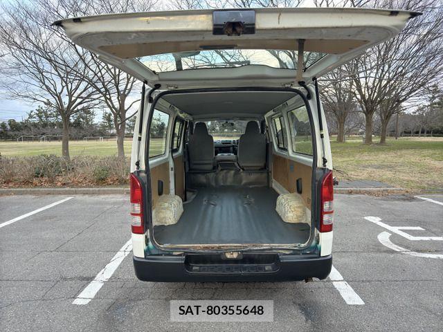 Toyota HIACE VAN 2007-12 788595-19