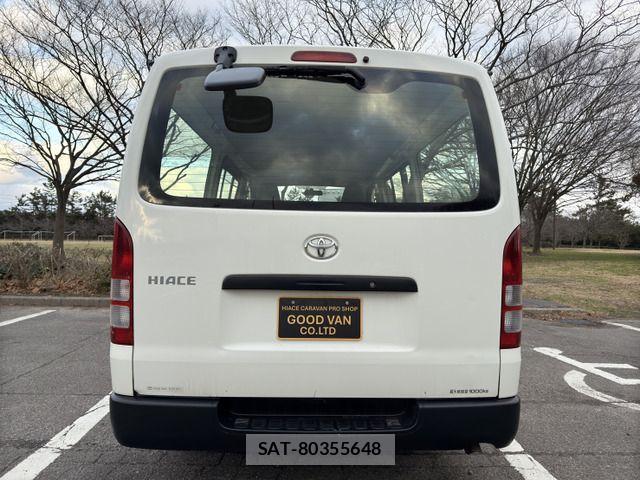 Toyota HIACE VAN 2007-12 788595-6