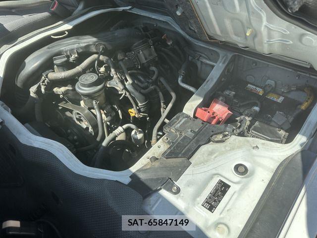 Toyota HIACE VAN 2010-07 883227-10
