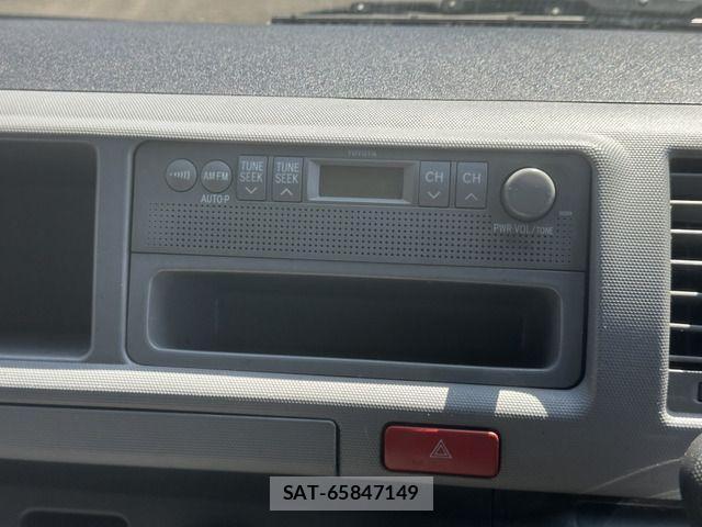 Toyota HIACE VAN 2010-07 883227-12