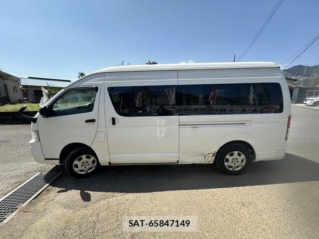 Toyota HIACE VAN 2010-07 883227-17