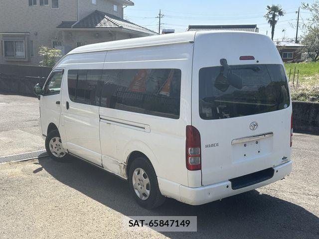 Toyota HIACE VAN 2010-07 883227-1