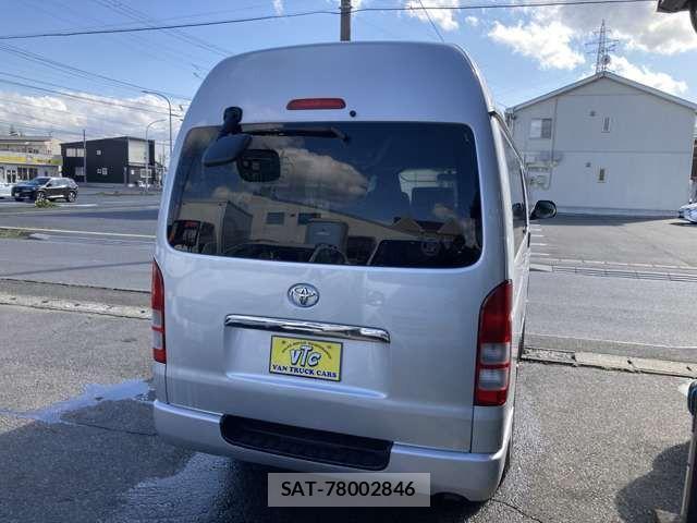 Toyota HIACE VAN 2010-03 943676-11