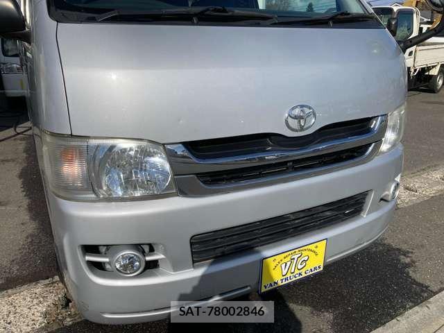 Toyota HIACE VAN 2010-03 943676-3