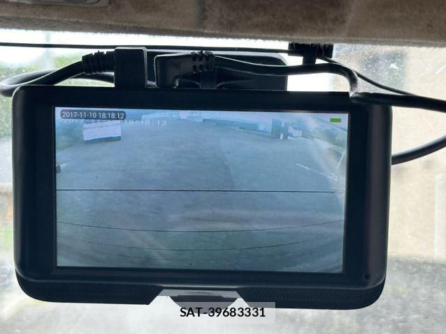 Toyota HIACE VAN 2010-04 1221680-10