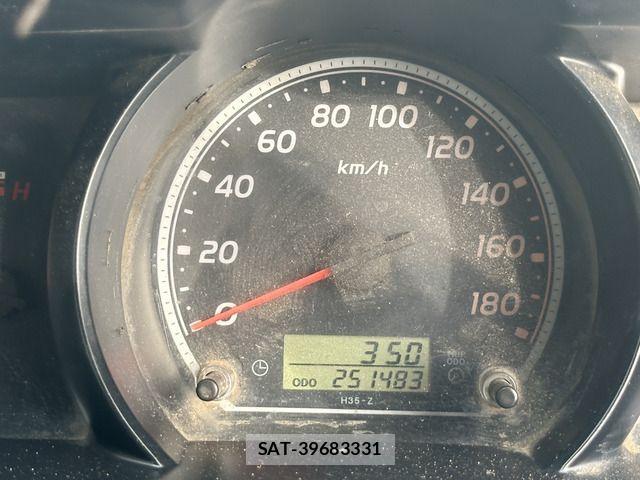 Toyota HIACE VAN 2010-04 1221680-14