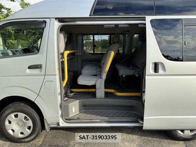 Toyota HIACE VAN 2007-11 1275830-15