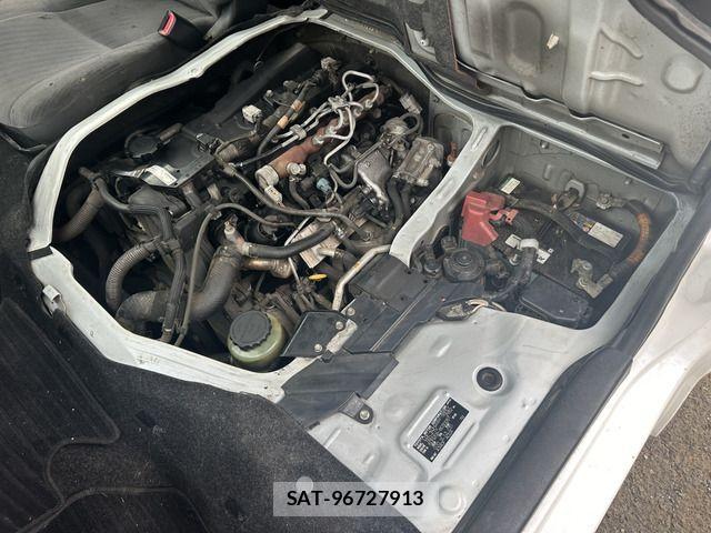 Toyota HIACE VAN 2010-12 1281652-11