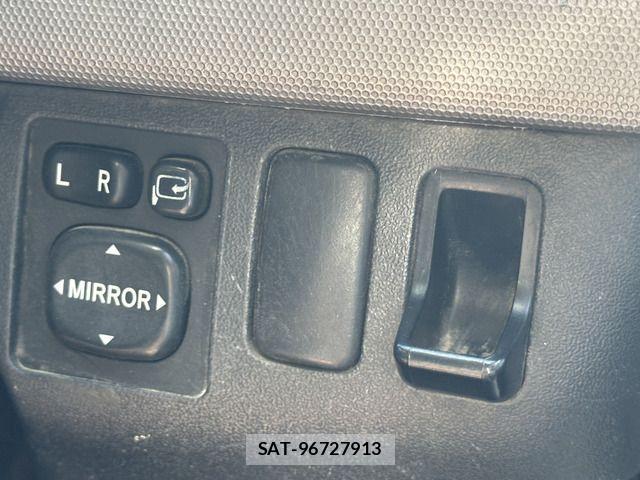 Toyota HIACE VAN 2010-12 1281652-19