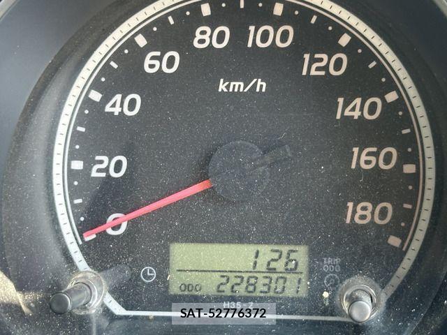 Toyota HIACE VAN 2008-09 1286070-14