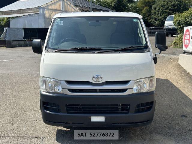 Toyota HIACE VAN 2008-09 1286070-1