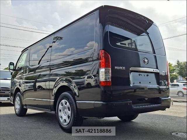 Toyota HIACE VAN 2025-04 1291653-15
