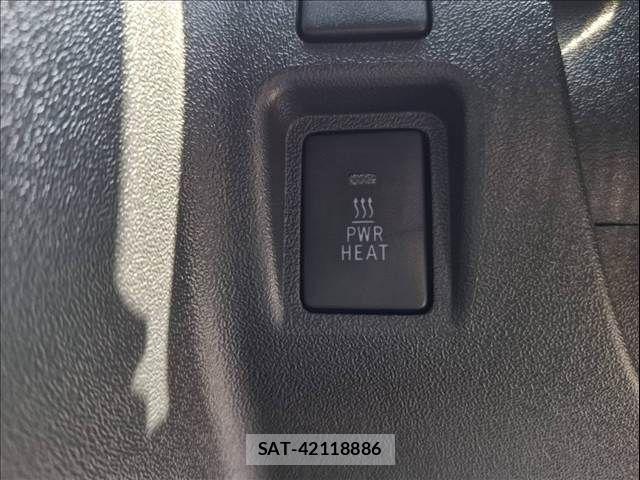 Toyota HIACE VAN 2025-04 1291653-18