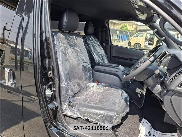 Toyota HIACE VAN 2025-04 1291653-6