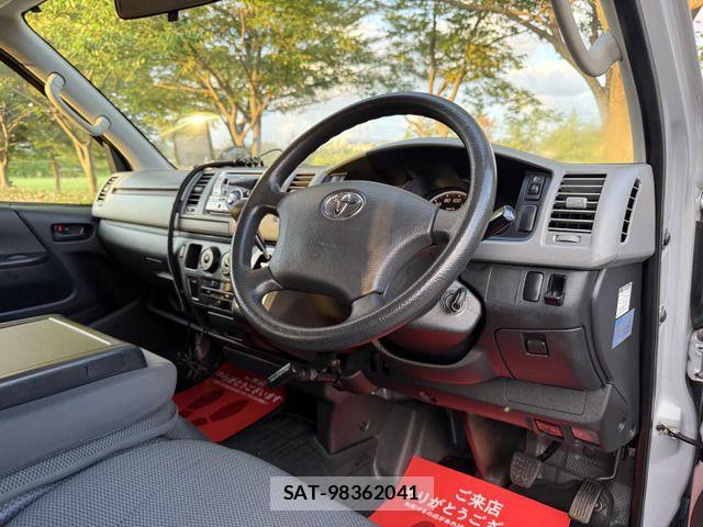 Toyota HIACE VAN 2012-11 1313184-10