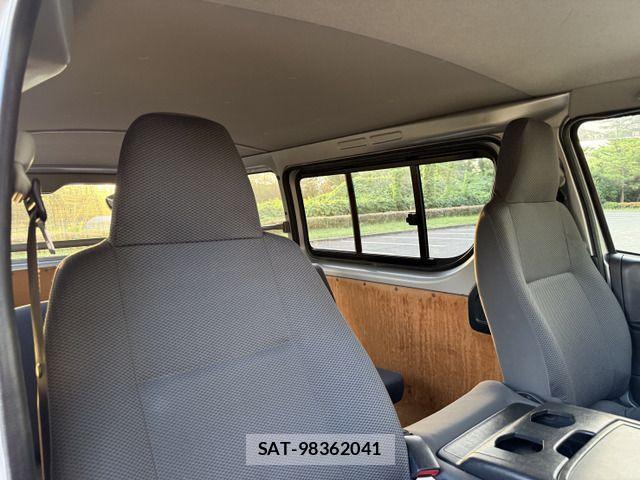 Toyota HIACE VAN 2012-11 1313184-14