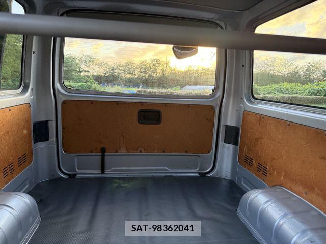 Toyota HIACE VAN 2012-11 1313184-18