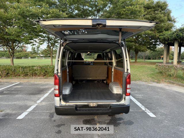 Toyota HIACE VAN 2012-11 1313184-19