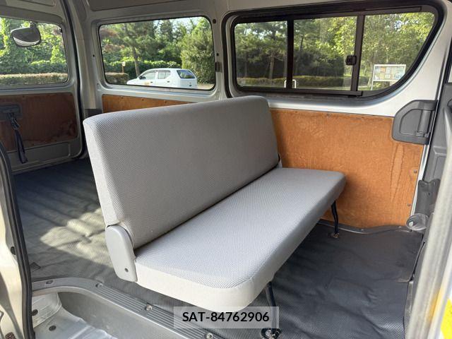 Toyota HIACE VAN 2008-11 1313181-16