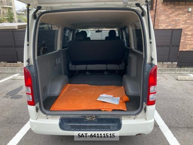 Toyota HIACE VAN 2009-10 1313182-9