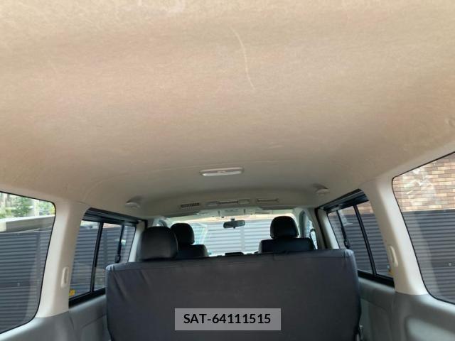 Toyota HIACE VAN 2009-10 1313182-10