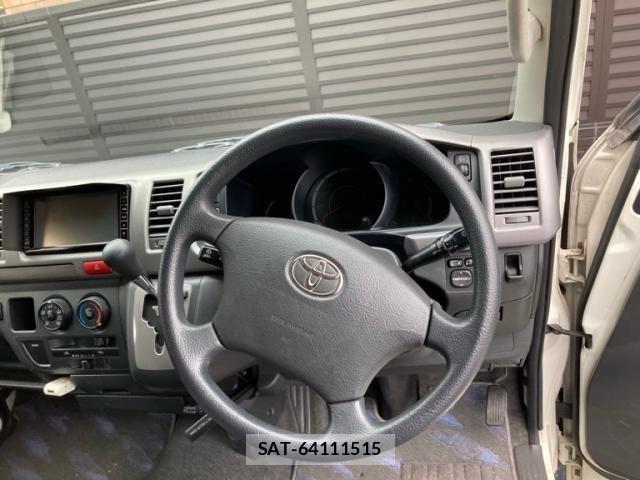 Toyota HIACE VAN 2009-10 1313182-13