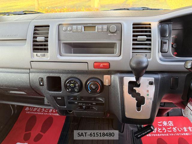 Toyota HIACE VAN 2011-09 1331149-12