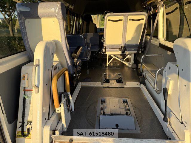 Toyota HIACE VAN 2011-09 1331149-18