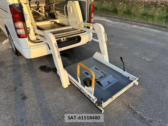 Toyota HIACE VAN 2011-09 1331149-19