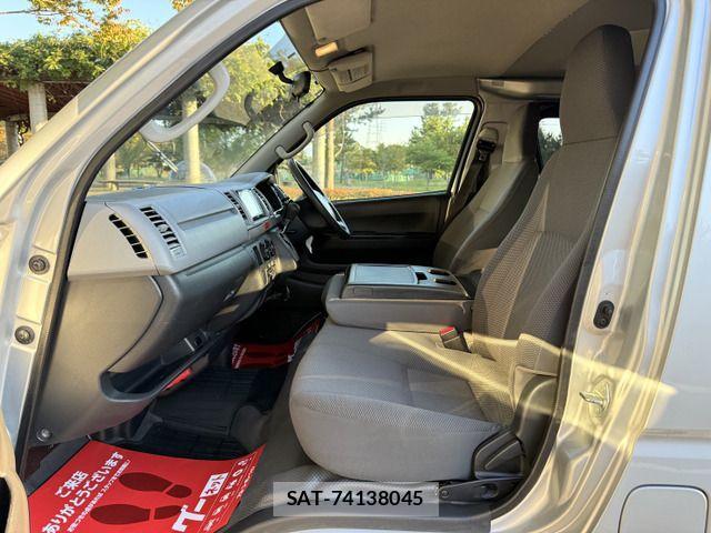 Toyota HIACE VAN 2012-03 1374722-9
