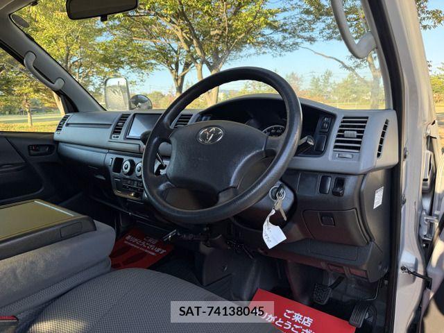 Toyota HIACE VAN 2012-03 1374722-10